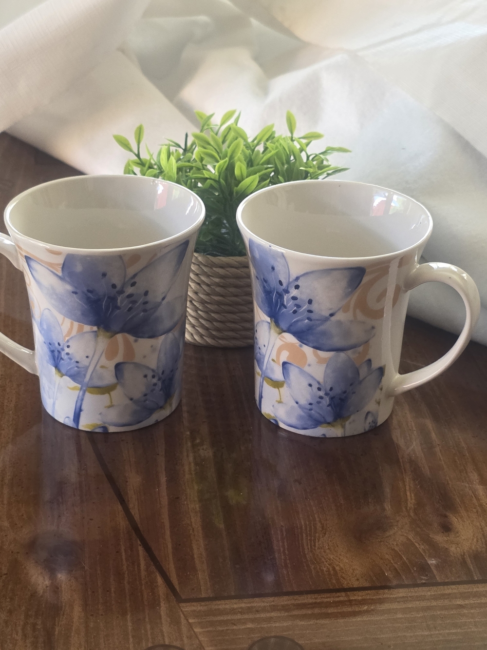 Set of 2 Bone China Floral Design Drink Wear.